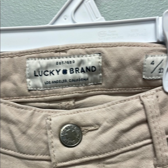 EUC Lucky Brand Size 4/27 Blush Colour Jeans with Stretch. - Picture 2 of 6